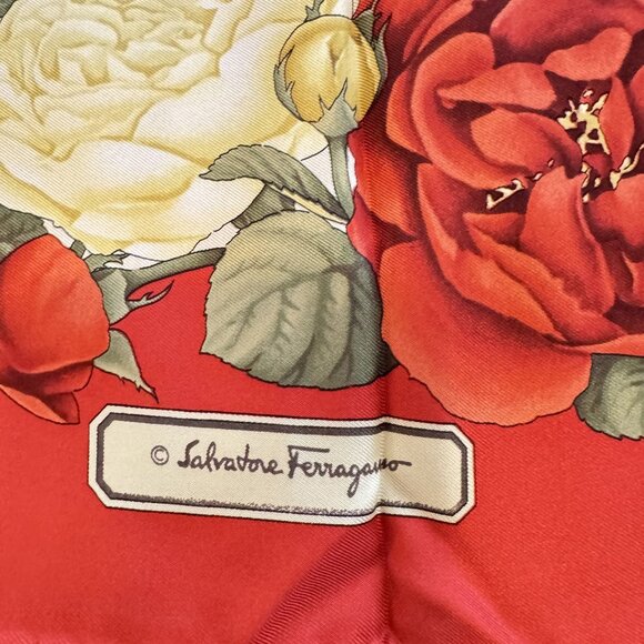 Salvatore Ferragamo Leopard Floral Print Womens Red Silk Scarf Size 34x34 in - Picture 5 of 9